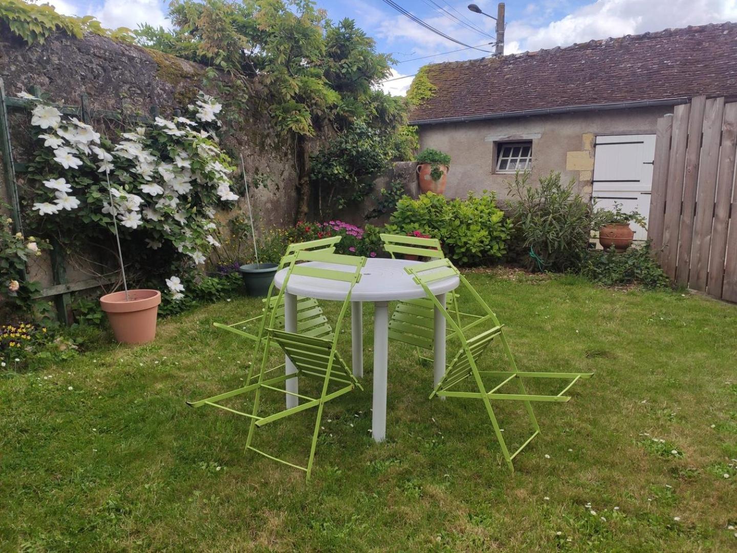 Le Relais De L'Ormeau - Charmant Gite Pour 4 Pers. Lussault-sur-Loire Экстерьер фото